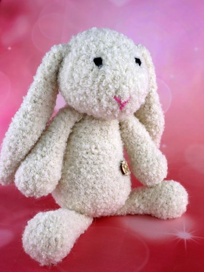 Pluszak królik z długimi uszami biały