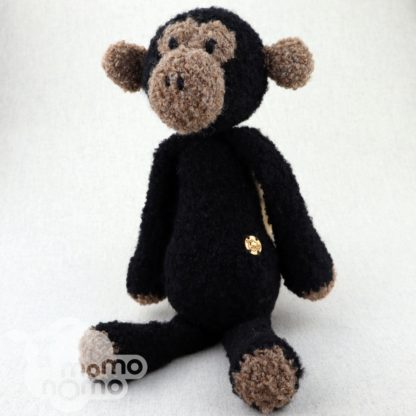 wesołą małpka z wełny alpaki ręcznie wykonana maskotka dla chłopca