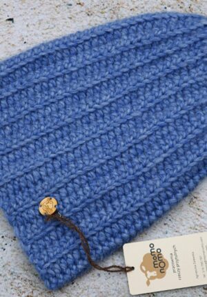 Niebieska czapka z wełny alpaki
