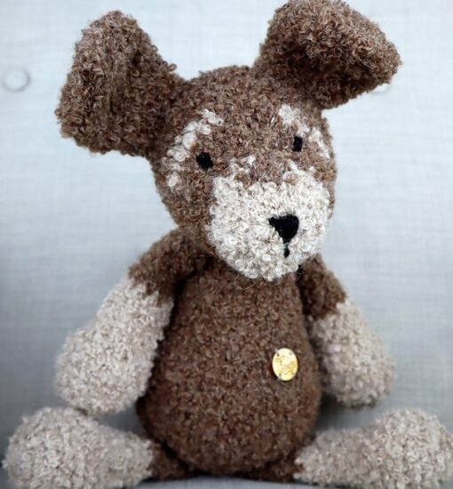 Mięciutki pluszak pies - brązowy w łatki - naturalna zabawka ręcznie robiona