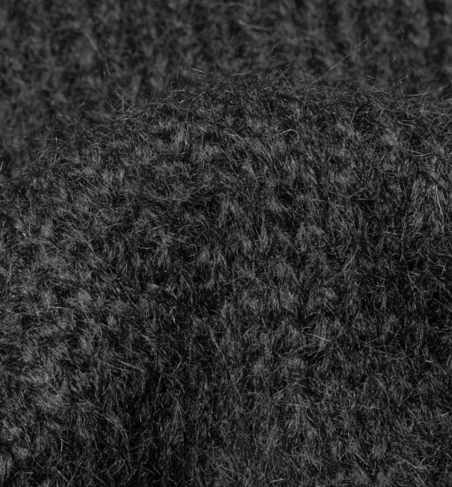Puszysty sweter Alpaka SURI czarny